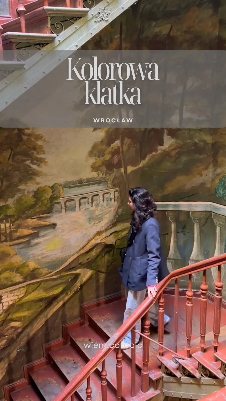 Kolorowa klatka schodowa przy Glinianej 60